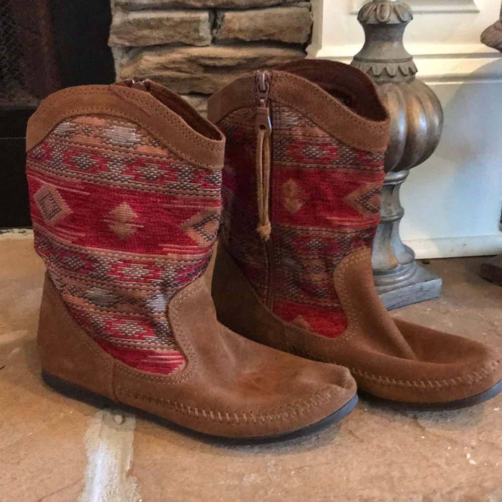 Minnetonka Boots
